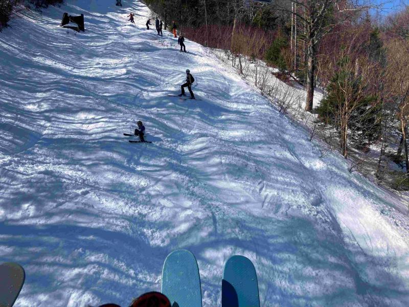 Mont-Sainte-Anne - Journée parfaite pour le ski de printemps Mont-Sainte-Anne - Journée parfaite pour le ski de printemps
