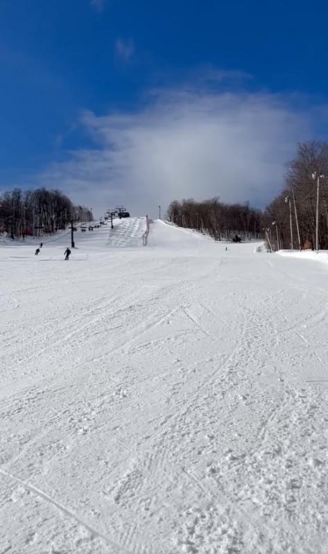 Sommet Saint-Sauveur - Le printemps est arrivé, c'est la belle saison Sommet Saint-Sauveur - Le printemps est arrivé, c'est la belle saison
